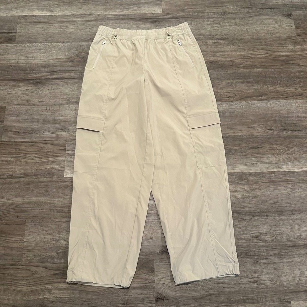 Athleta Cargo Pants Womens Medium Beige Khaki Elastic Waist Travel Hiking